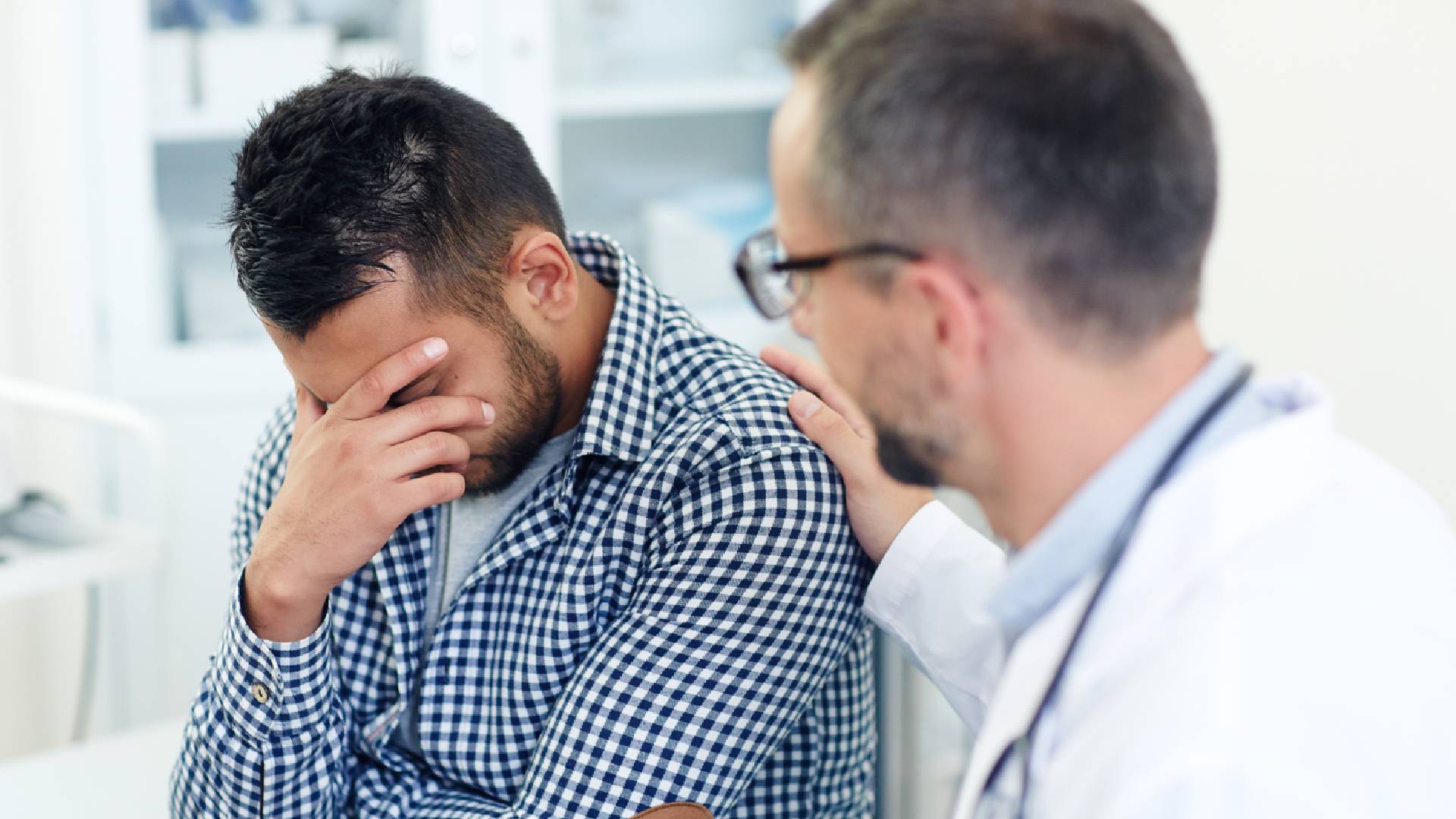How to Spot Alarming Signs of Opioid Dependence in Adults